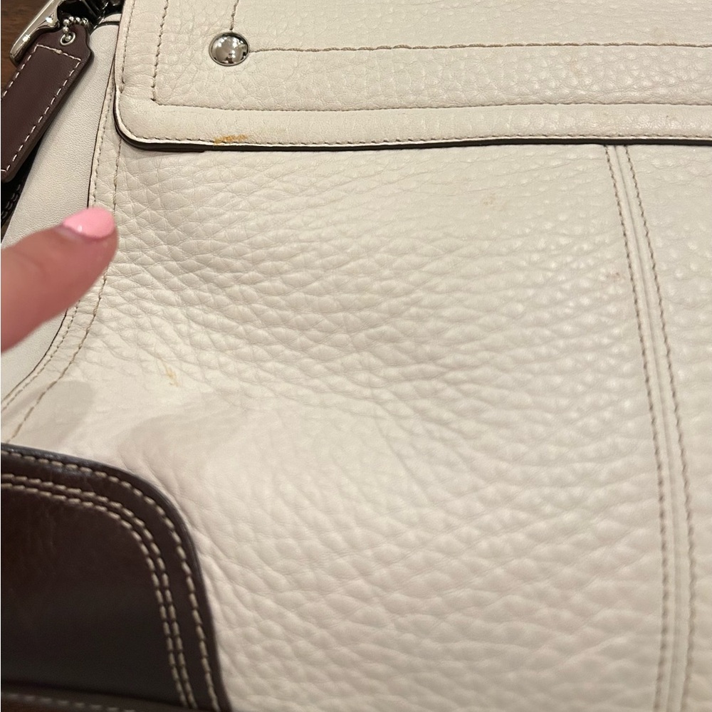 Coach Cream and Brown Leather Crossbody Shoulder Bag - Picture 13 of 15
